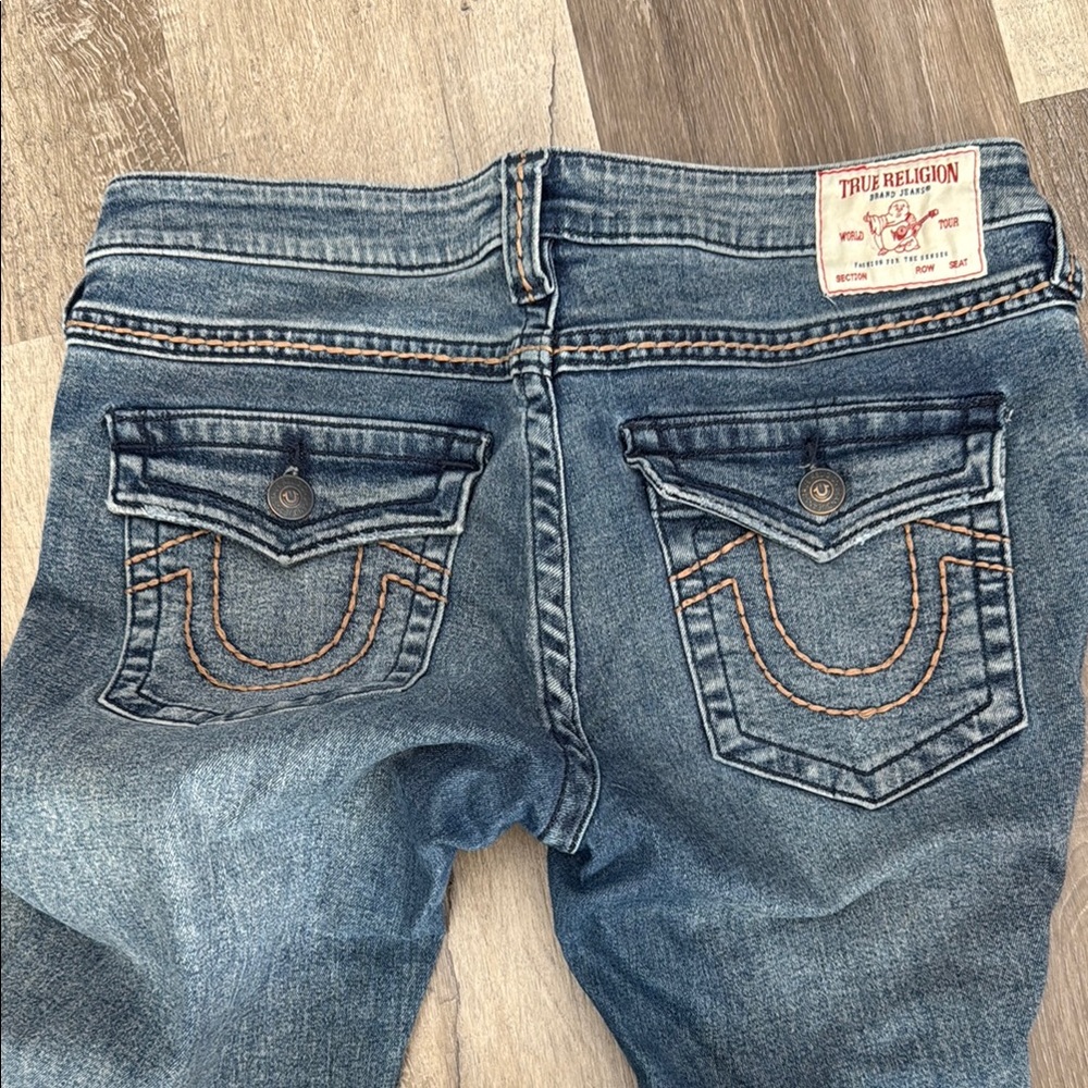 True Religion Blue Bootcut stretchy Jeans with Signature Horseshoe Stitching